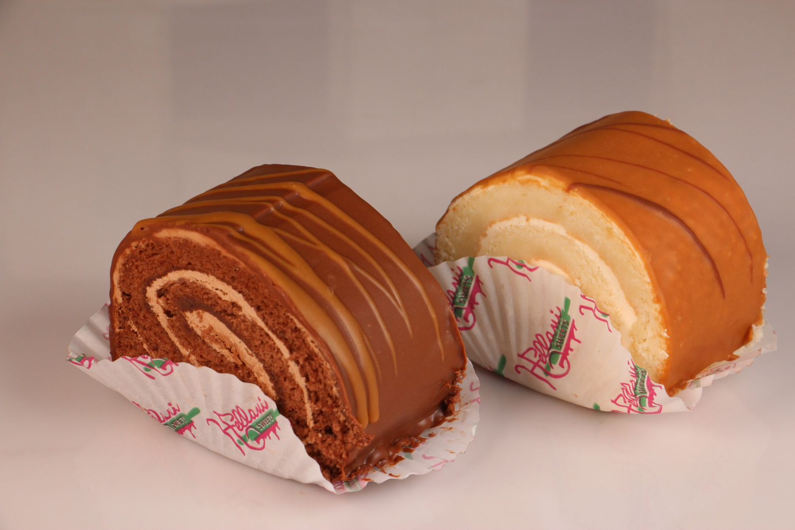 Swiss Roll Cake (Chocolate ot Vanilla) سويس رول (شوكولا او فانيلا)