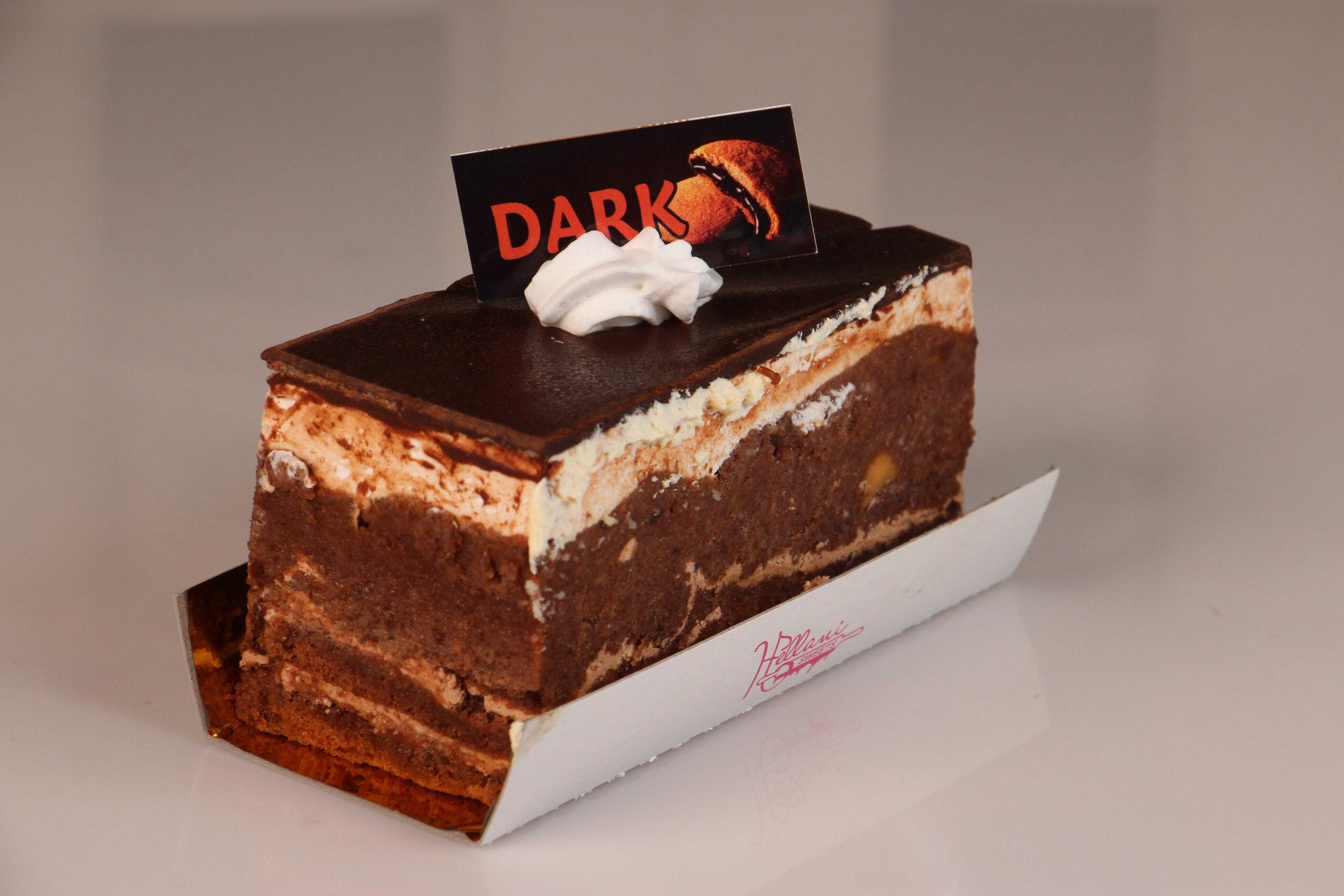 Dark Chocolate Cake كيك شوكولا داكنة